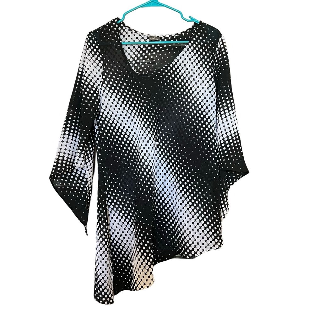 Black and White Asymmetrical Top